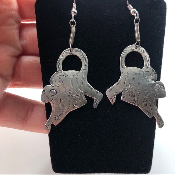 Etched Metal Spider ๐ Monkey ๐ Earrings - Picture 2 of 7